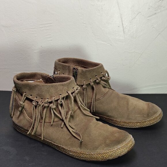 UGG Shenendoah Boots Womens Size 8 Tan Leather Fringe Ankle Moccasin Zip Slip On - Picture 1 of 9